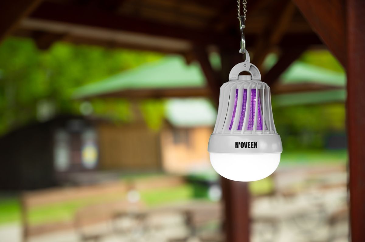 Портативна світлодіодна лампа на батарейках від комах Noveen IKN823 LED ІРХ4