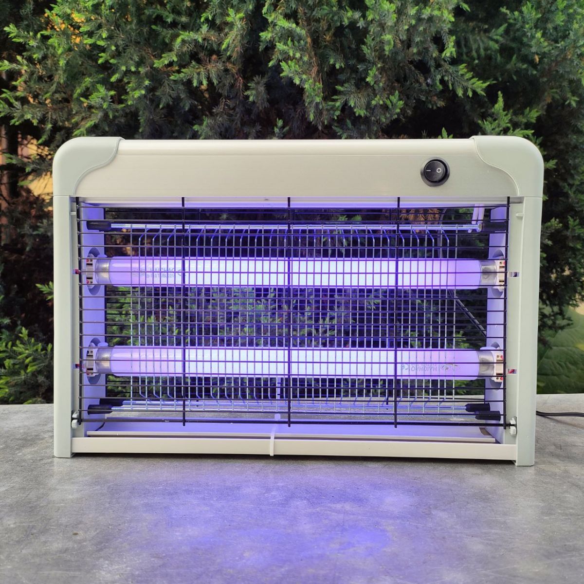Знищувач комах на 60 м2. Пастка для комах. Електрична мухобійка LB-20W
